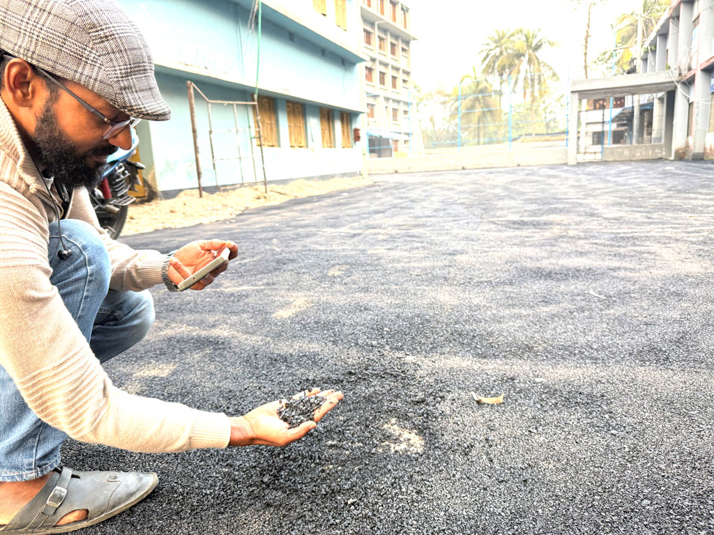 ইউএনওর বদলির রাতে কাজ ঠিকাদার বিএনপির নেতা