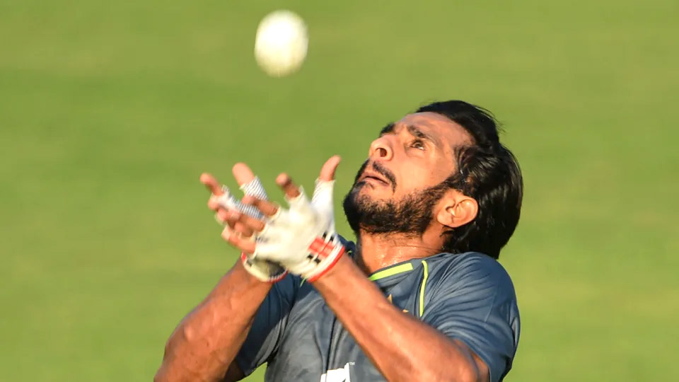 হাসান আলীকে বাদ দিয়ে এশিয়া কাপের পাকিস্তান দল