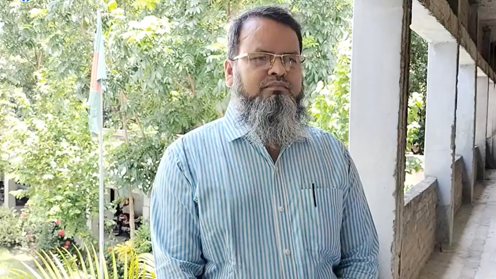 ফাঁস অডিও নিয়ে এমপি ওমর ফারুকের নিউজ পোর্টালে অধ্যক্ষের সাক্ষাৎকার
