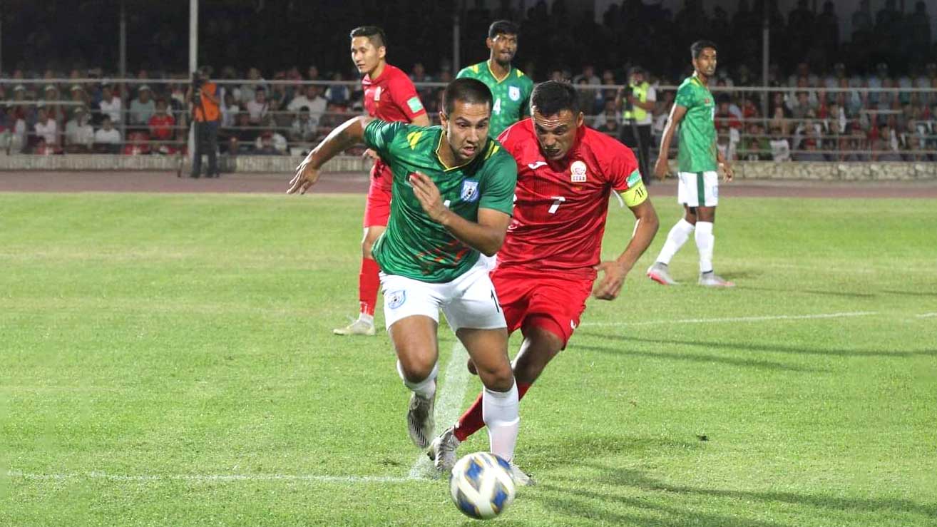 আক্রমণাত্মক খেলে এক হালি গোল হজম করল বাংলাদেশ