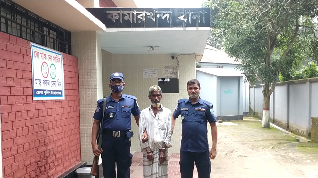 কামারখন্দে  শিশুকে ধর্ষণচেষ্টার অভিযোগে বৃদ্ধ গ্রেপ্তার