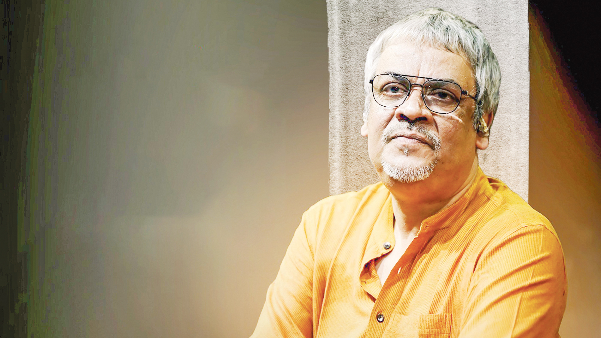 সপরিবারে বাংলাদেশে শ্রীকান্ত আচার্য