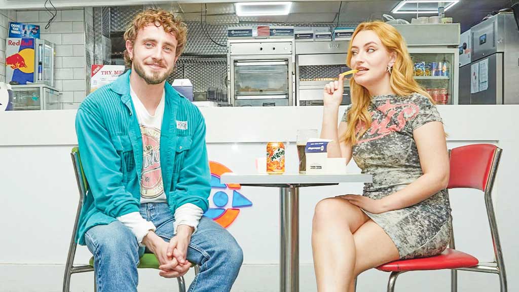 ১২ বছরের সফর শেষে বন্ধ হচ্ছে ‘চিকেন শপ ডেট’