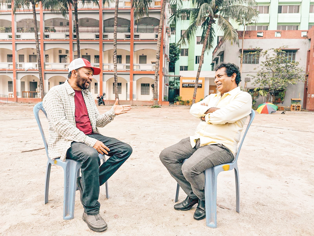 ফুটবল নিয়ে কচি খন্দকারের সিনেমায় মোশাররফ করিম
