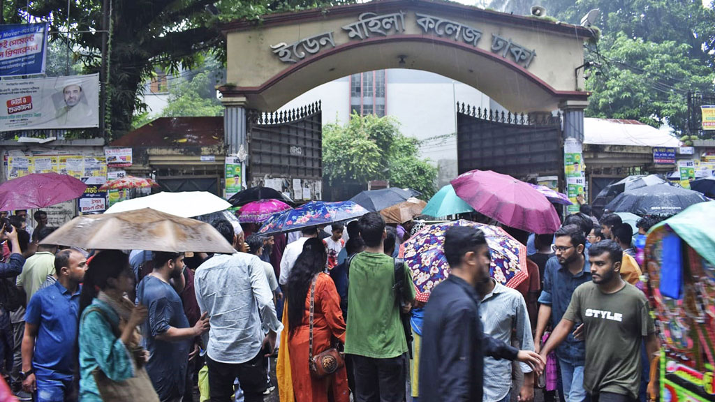 বিসিএসে পাকিস্তানের উপপ্রধানমন্ত্রী ও পররাষ্ট্রমন্ত্রীর সফর নিয়ে প্রশ্ন, নেই মুক্তিযুদ্ধ
