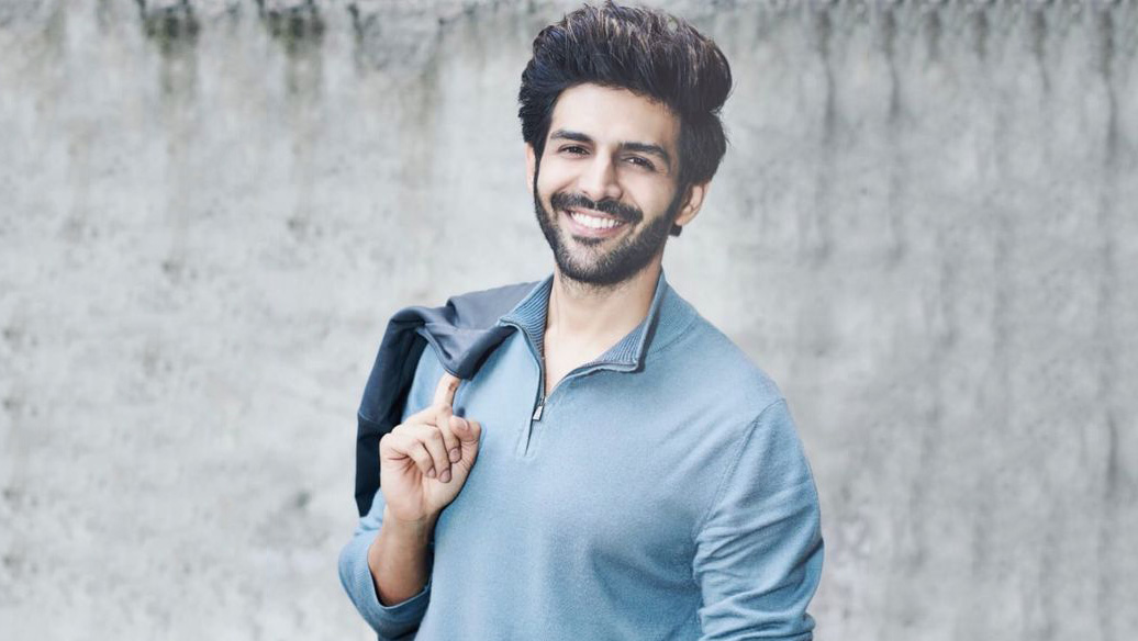 ধুন্ধুমার অ্যাকশনে চমকে দিলেন কার্তিক