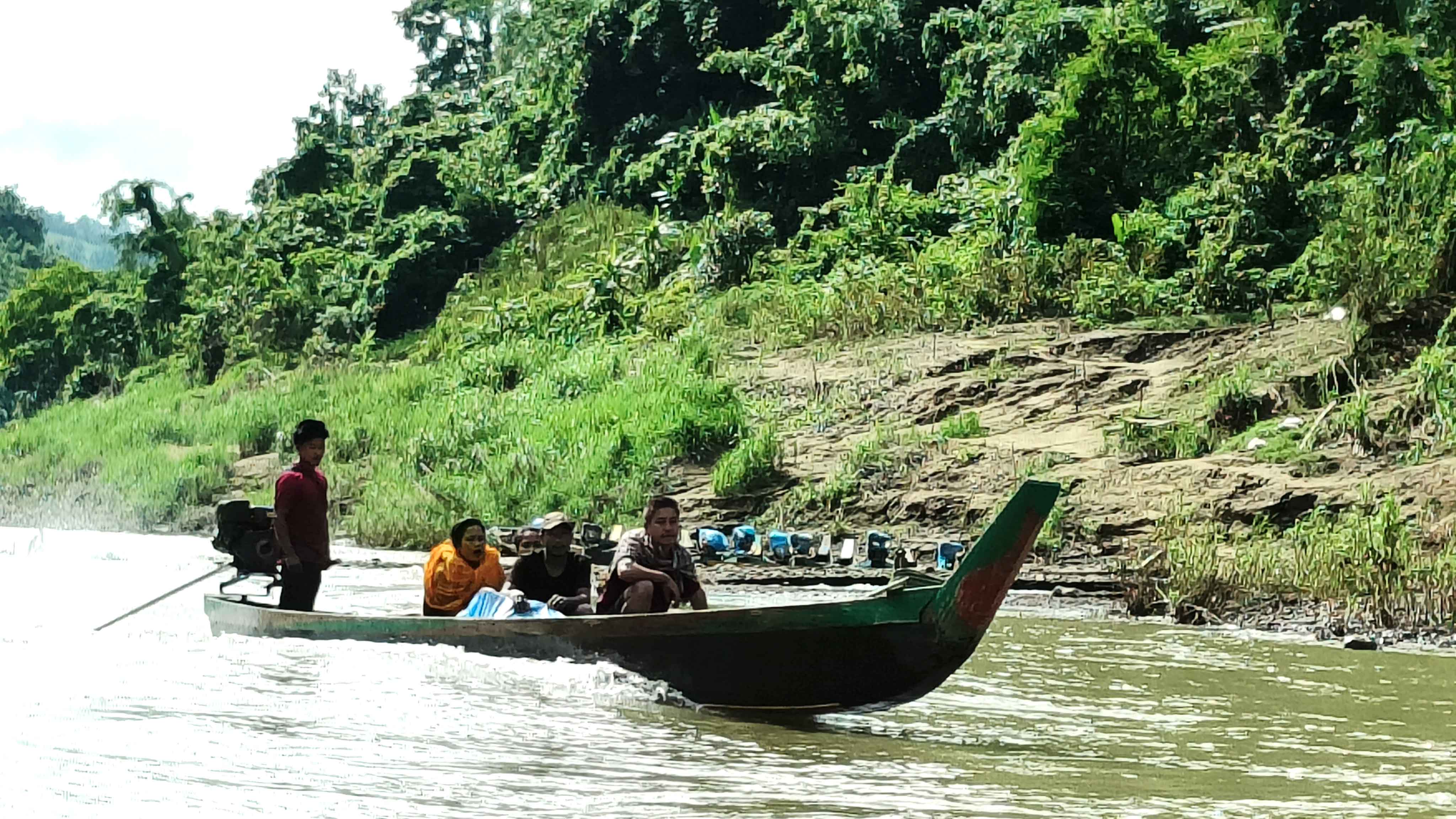 থানচিতে স্কুল যাওয়ার পথে নৌকা ডুবে নিখোঁজ ২ 