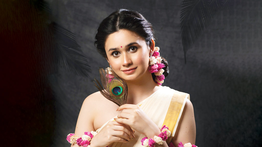 হাঁপ ছেড়ে বাঁচলেন ঐশী