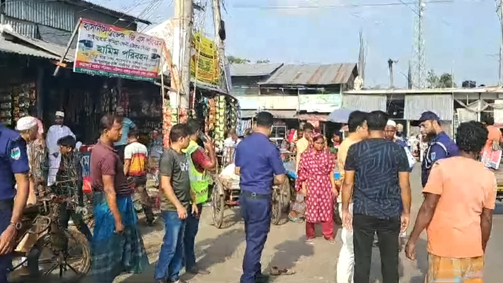 কচুয়ায় বাসের ধাক্কায় মোটরসাইকেল আরোহী নিহত