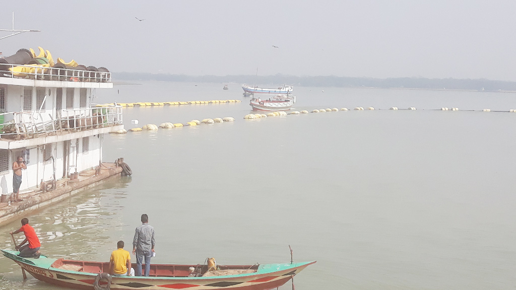 কীর্তনখোলা নদী খনন: এ যেন নদী সেচে নদীতেই জল ঢালা