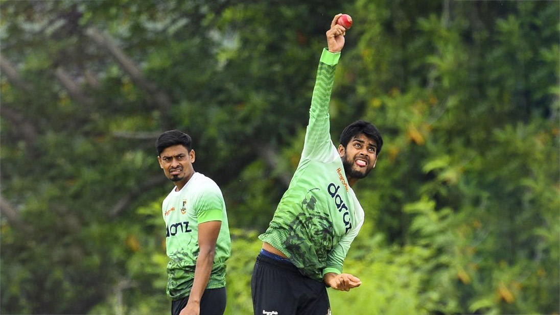 ডারবানের পেস-স্বর্গে ছড়ি ঘোরাতে পারেন স্পিনাররাও
