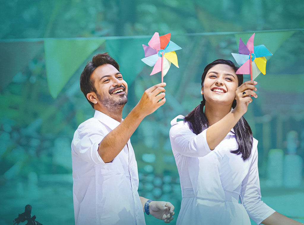 মিষ্টি নীহার প্রেমে দুষ্টু ইয়াশ