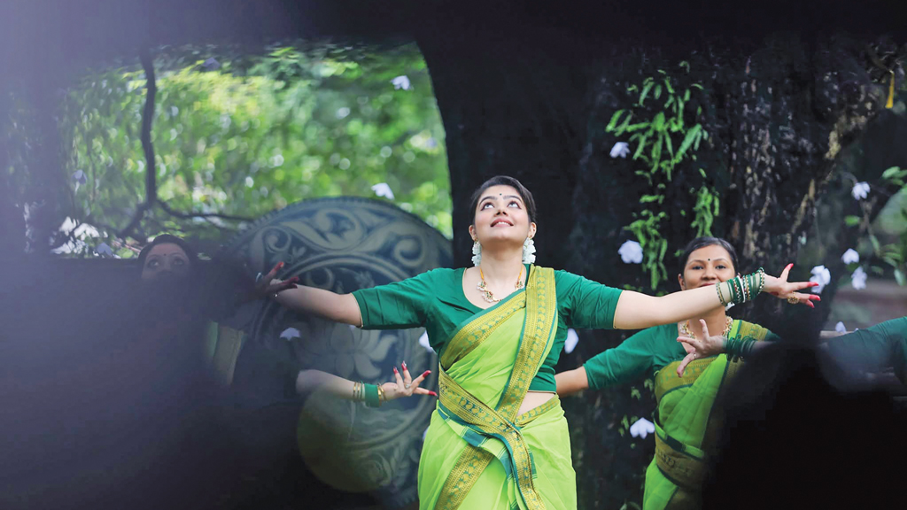 নৃত্যানুষ্ঠান: নাচের ছন্দে ও তালে হবে বর্ষা উদ্যাপন