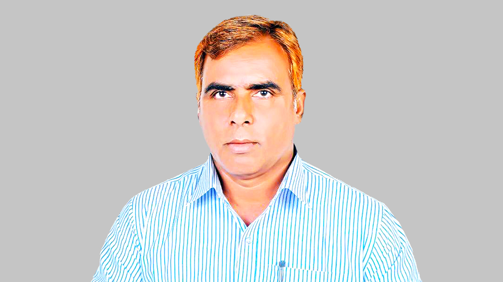 কিশোরগঞ্জের বাজিতপুর: চেয়ারম্যান নেই, সেবা গোপনে