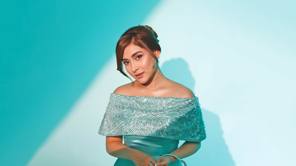 মেহজাবীনের নামে গ্রেপ্তারি পরোয়ানা