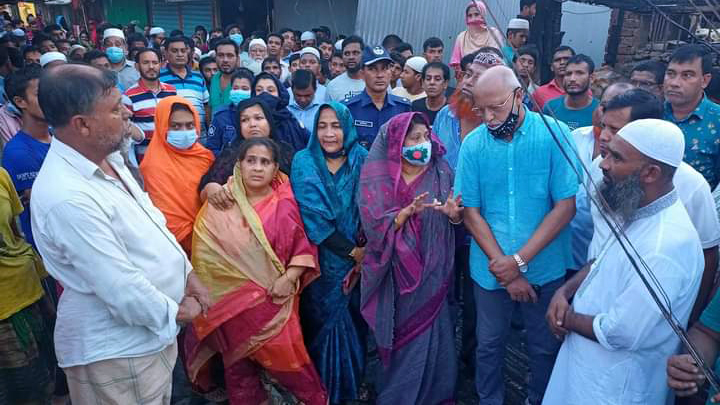 ঘটনাস্থল পরিদর্শন সাংসদ ও মেয়রের