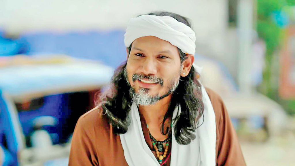 খুশবু ছড়ানো কিস্যাকারের চরিত্রে সোমেন