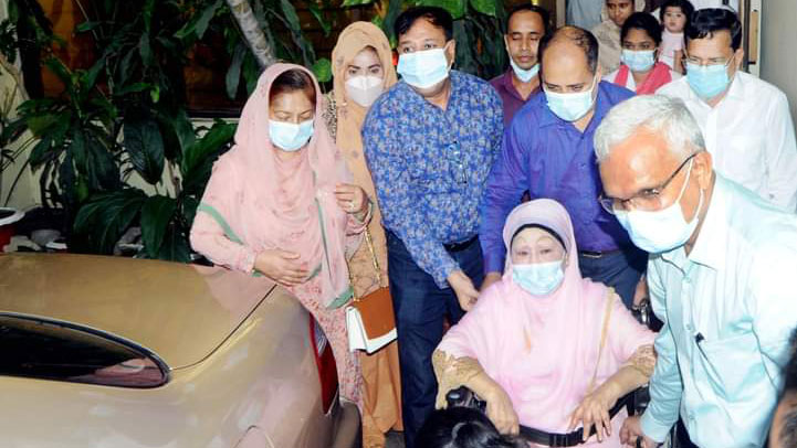 নিবিড় পর্যবেক্ষণে খালেদা জিয়া, অবস্থার কিছুটা উন্নতি