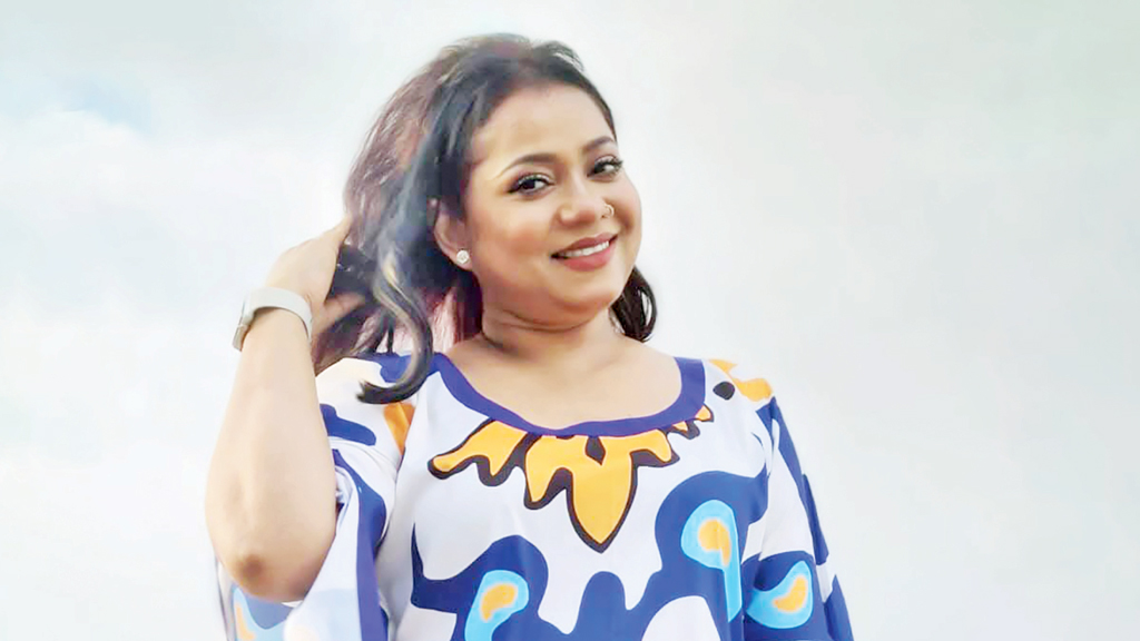 পুরোনো গান নতুন আয়োজনে গাইবেন ডলি সায়ন্তনী