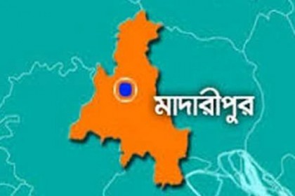 ধর্মান্তরিত হয়ে বিয়ে করায় কিশোরীকে শেকলে বেঁধে নির্যাতন