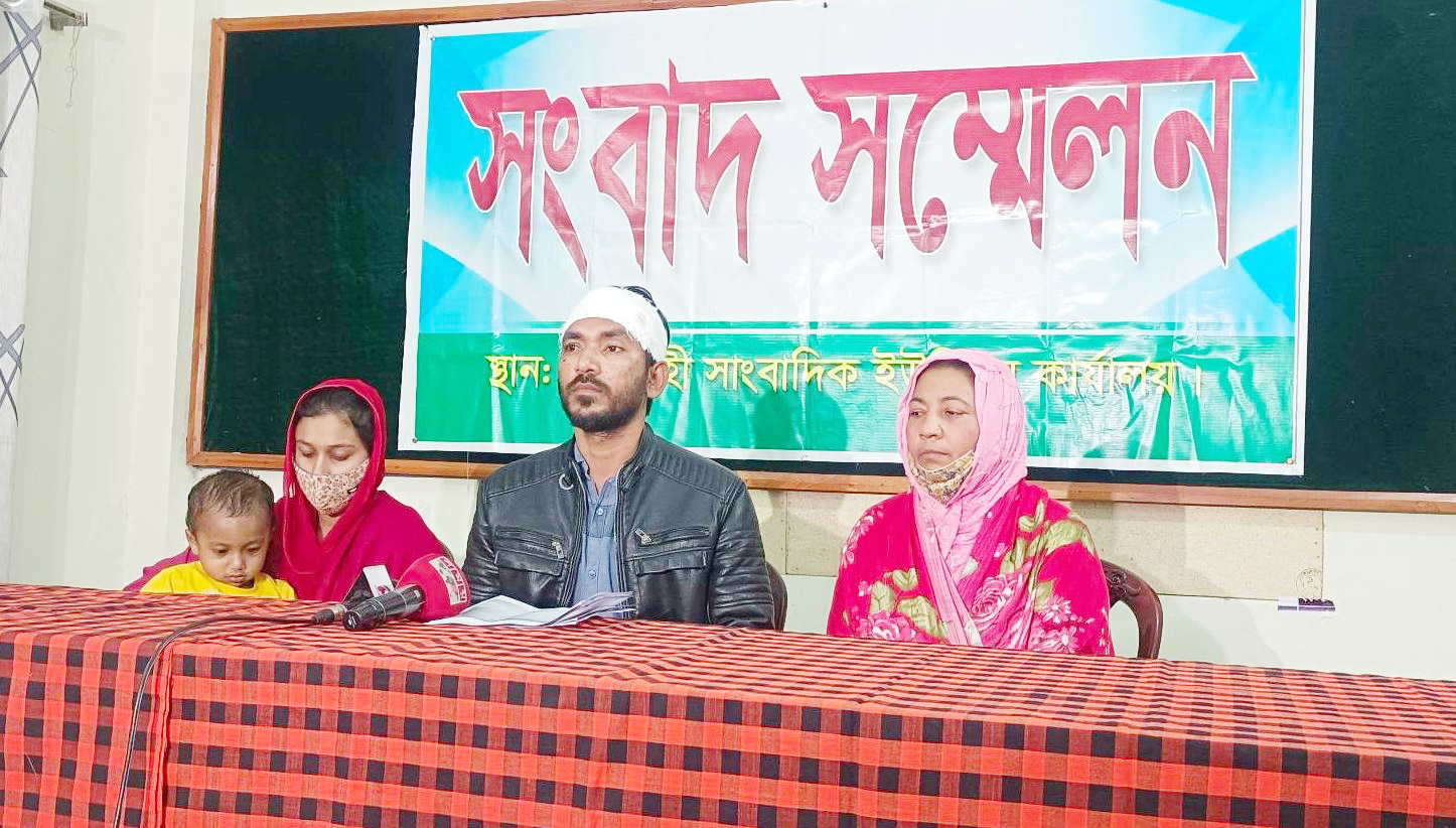 যুবলীগ নেতাকে কোপানোর অভিযোগ