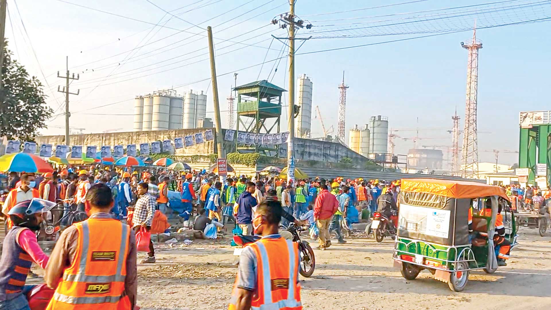 এখানেই কাজ, এখানেই সুখ