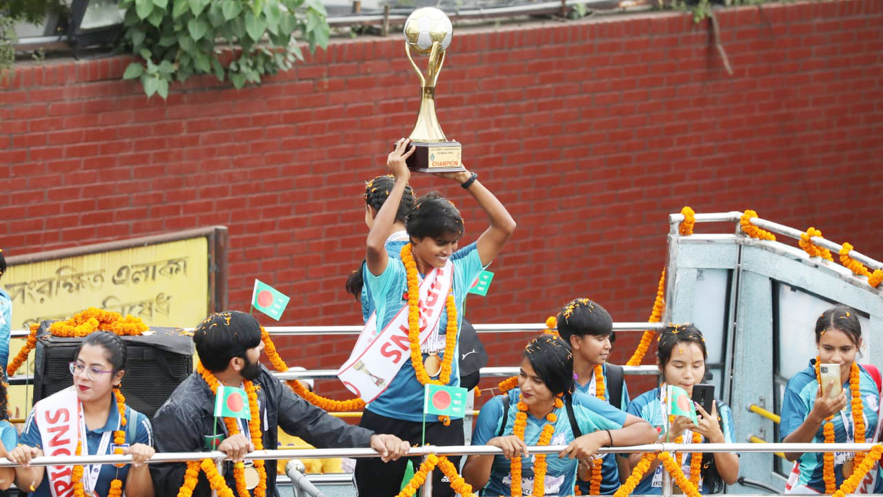 ‘আজ বুঝেছি, দেশের মানুষ আমাদের কতটা ভালোবাসে’