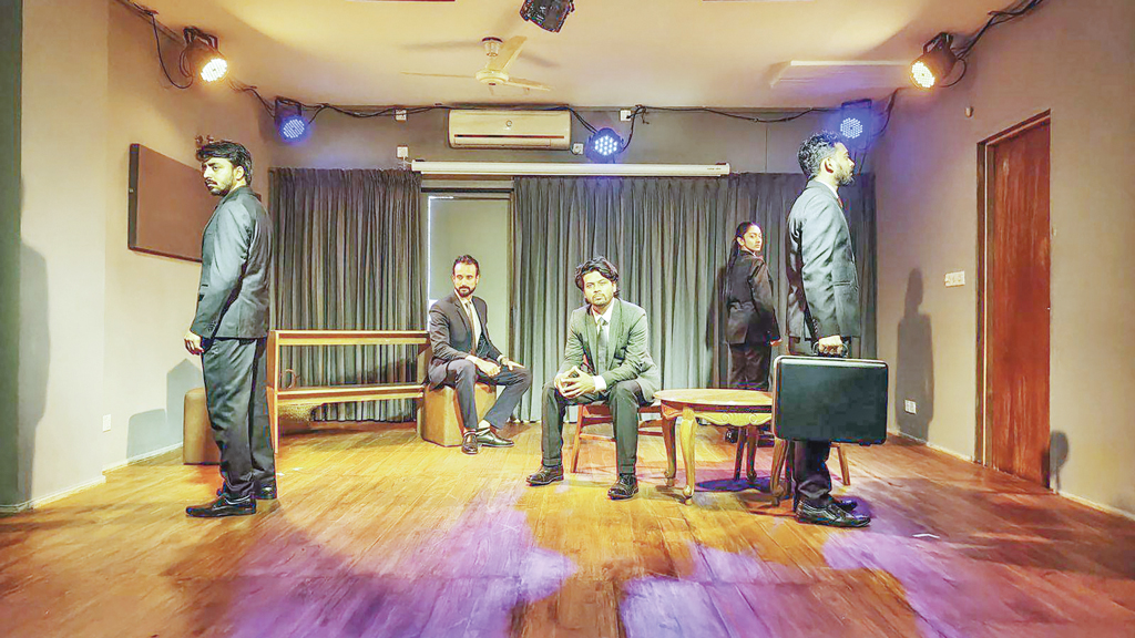 নতুন ৪ নাটক নিয়ে ঢাকার মঞ্চে ৪ নির্দেশকের অভিষেক