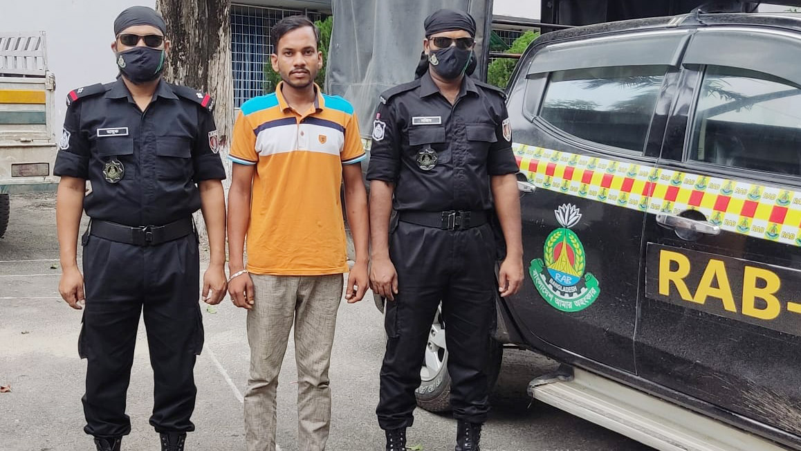 ষাটোর্ধ্ব বৃদ্ধাকে ধর্ষণ মামলার আসামি গ্রেপ্তার