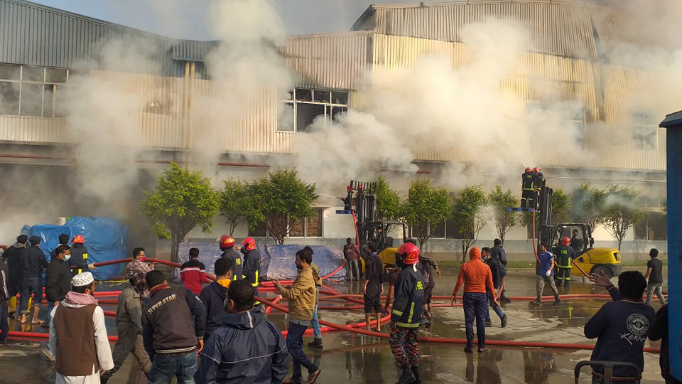 ১৫ ঘণ্টা পর আগুন নিয়ন্ত্রণে