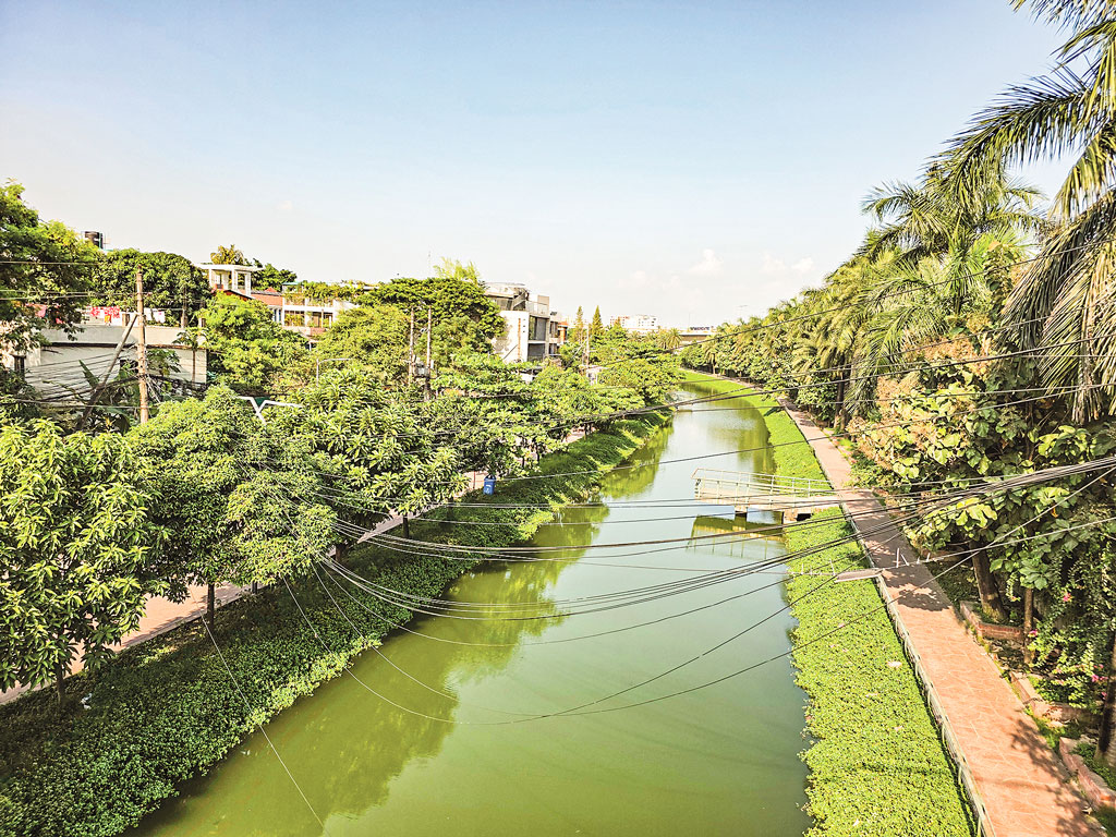 ঢাকার অন্য খালগুলোও তো এমন সুন্দর হতে পারে
