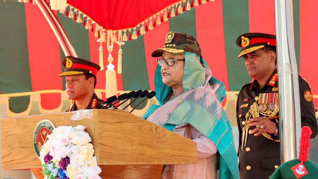 সশস্ত্র বাহিনী যুদ্ধের জন্য নয়, শান্তি প্রতিষ্ঠার জন্য: প্রধানমন্ত্রী