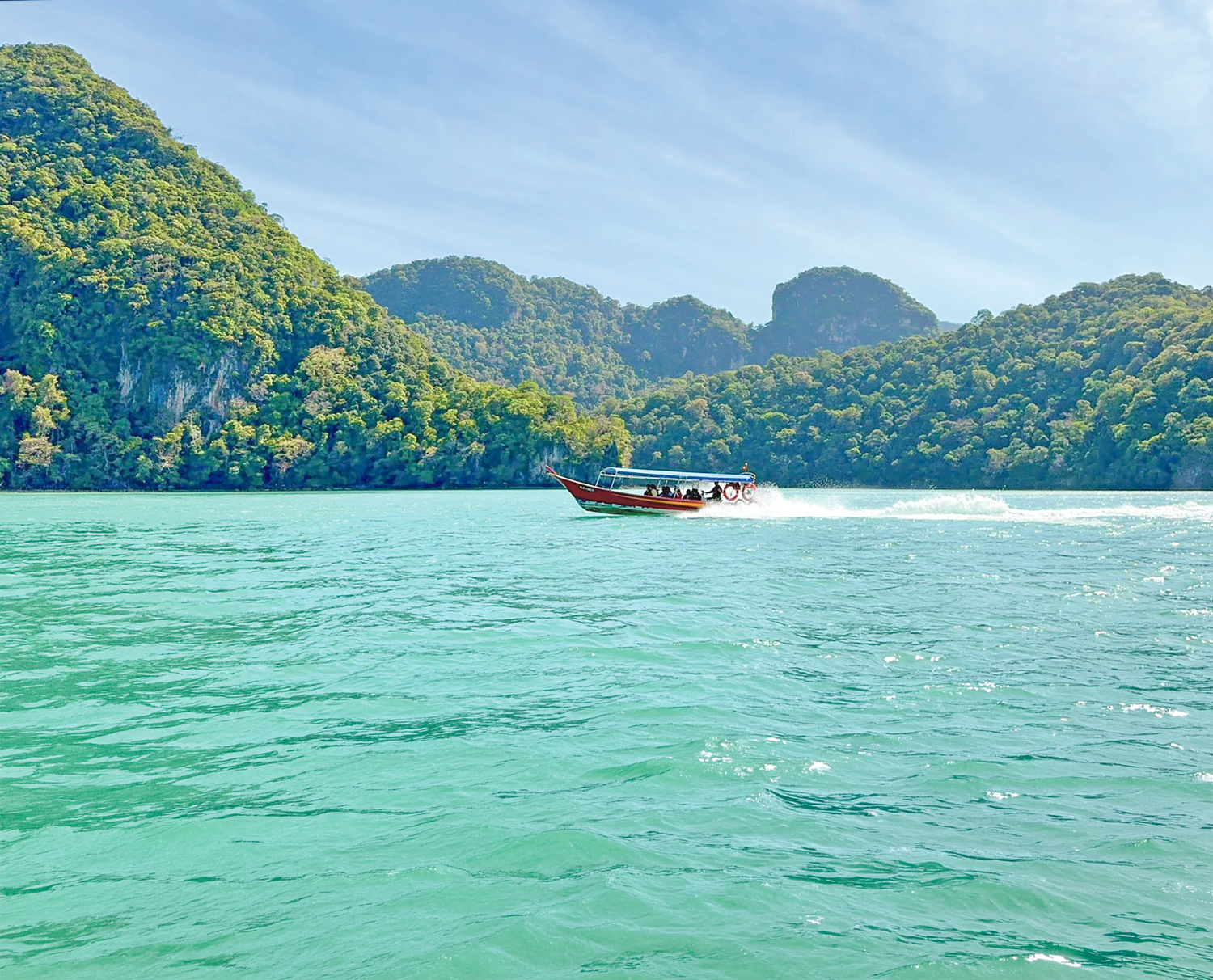 ঈদে মালয়েশিয়ার লঙ্কাউই দ্বীপে সুলভ ভ্রমণ