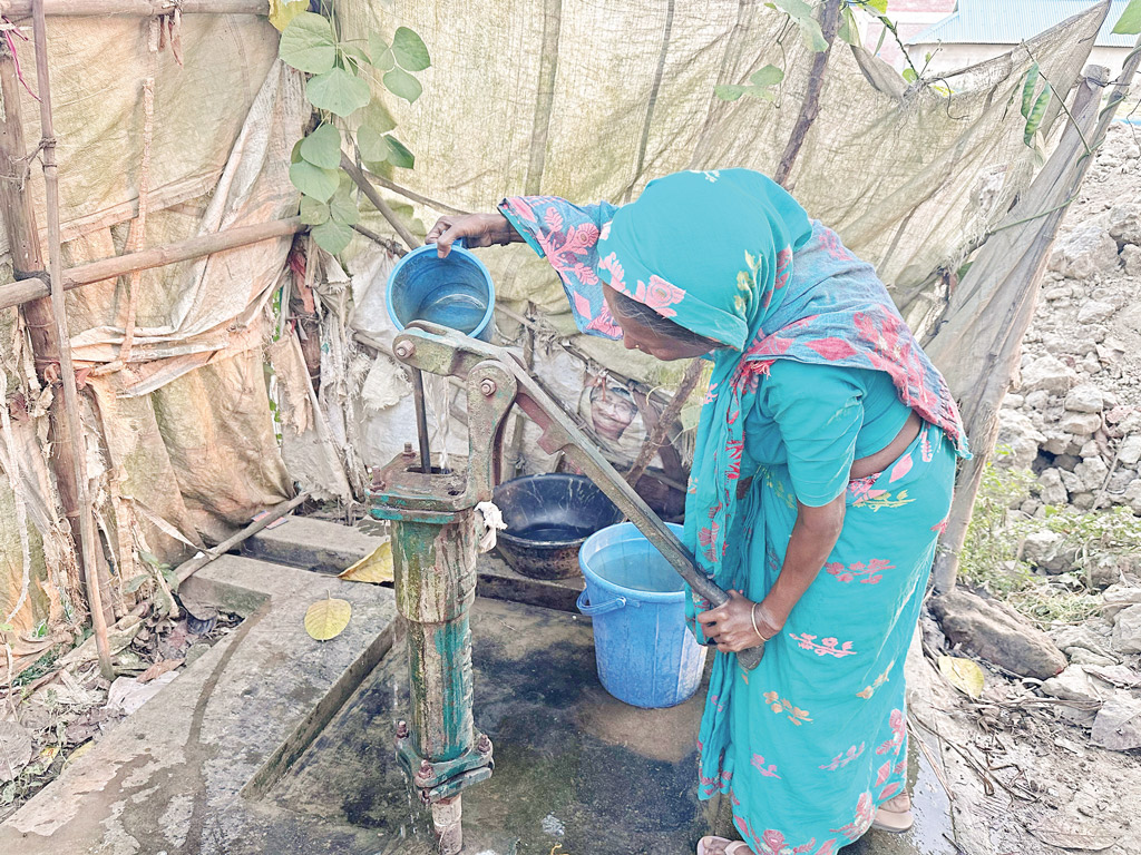 শতভাগ বিশুদ্ধ পানির ৮০ ভাগ নলকূপ অচল