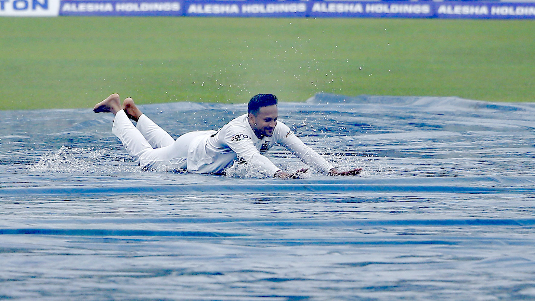 নিউজিল্যান্ড সফর থেকে ছুটি পেয়েছেন সাকিব
