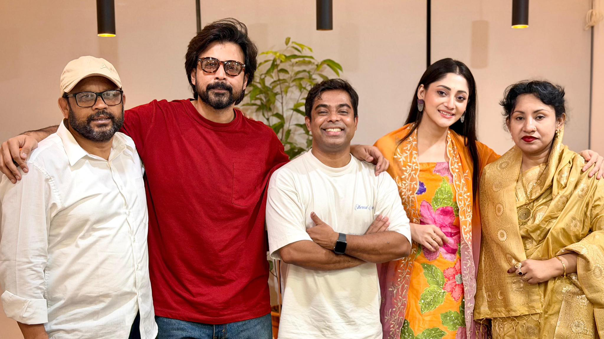 বাস্তব চরিত্রের সঙ্গে পর্দার চরিত্ররা