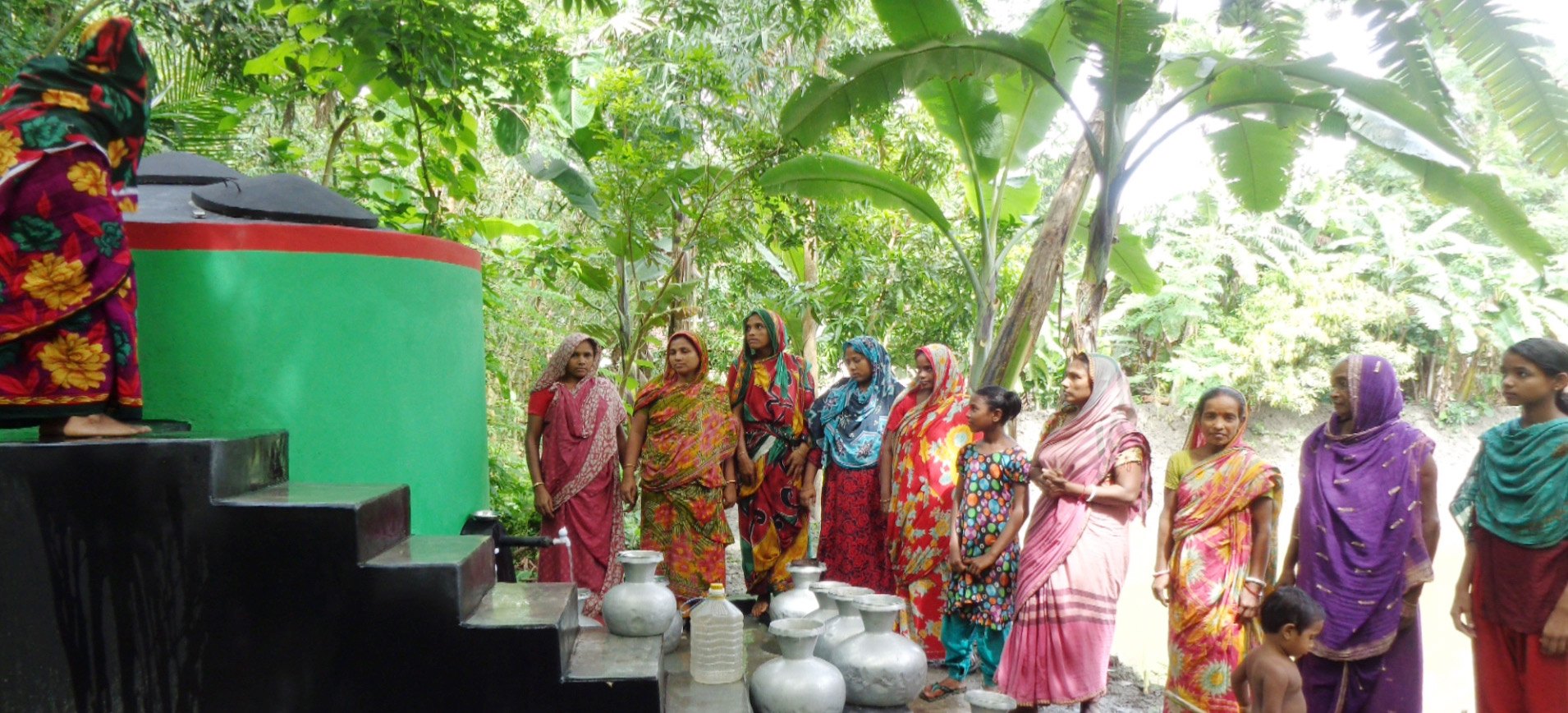 ৬১ গ্রামে সুপেয় পানিসংকট