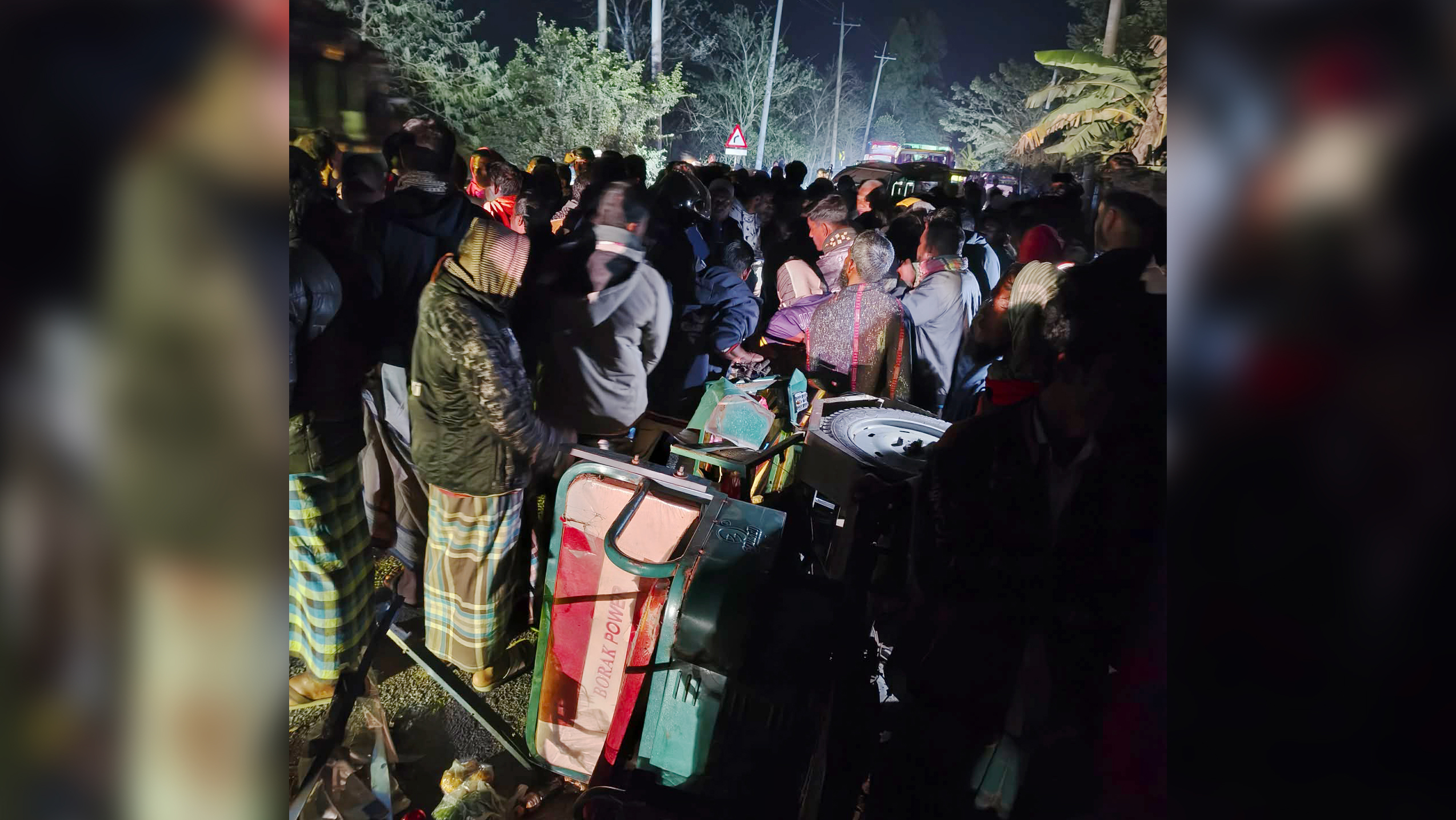 নালিতাবাড়ীতে ট্রাক-অটোরিকশার মুখোমুখি সংঘর্ষ, নিহত ২