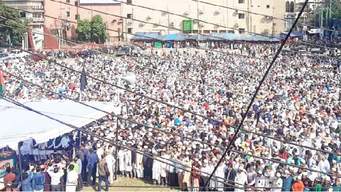 আফজল খানের শেষ বিদায়ে  জনতার ঢল