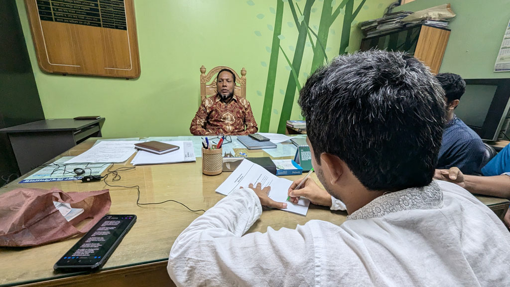 ২৪ ঘণ্টার মধ্যে ক্লাস শুরুসহ তিন দাবি পেশ কুবির ছাত্র আন্দোলনের শিক্ষার্থীদের