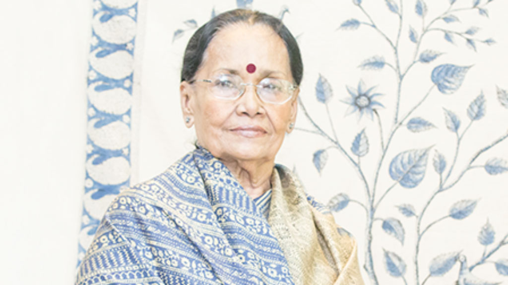 প্রাকৃতিক রঙের জাদুকর রুবি গজনবী