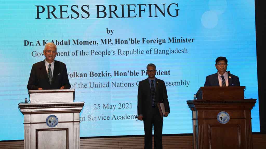 চীনের টিকা কেনার চুক্তি প্রায় চূড়ান্ত, রাশিয়া থেকেও আসবে