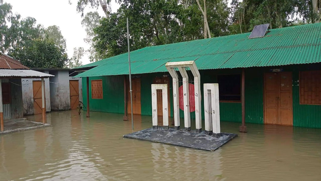 সিরাজগঞ্জে যমুনার পানি বিপৎসীমার ৫৪ সেন্টিমিটার ওপরে