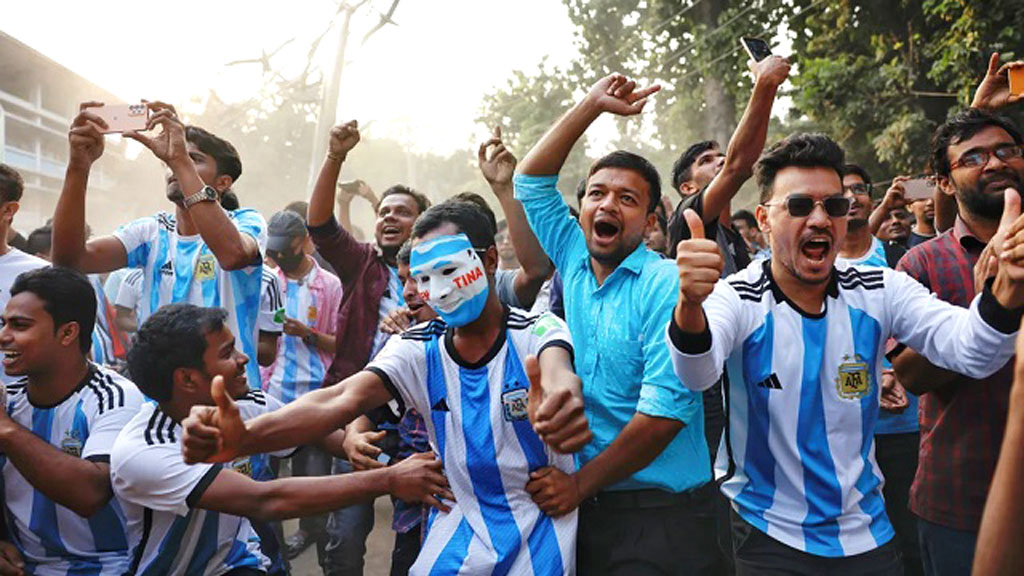 ফেসবুকে বাংলাদেশের মেসি ভক্তদের সঙ্গে কেন এমন ছলনা!