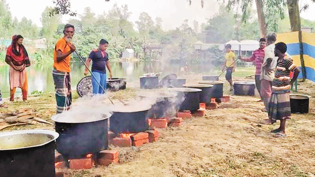কলেজ ছুটি দিয়ে নৌকার প্রার্থীর সমাবেশ ও ভূরিভোজ