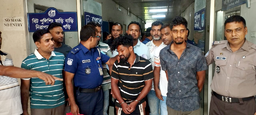 মাধবদীতে ডাকাতির সময় খুন: ৭ ডাকাত গ্রেপ্তার