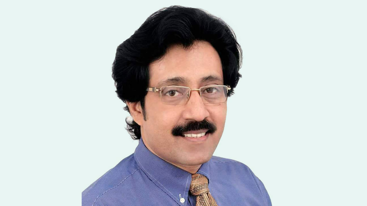 সময়োপযোগী দক্ষতায় পারদর্শী হতে হবে