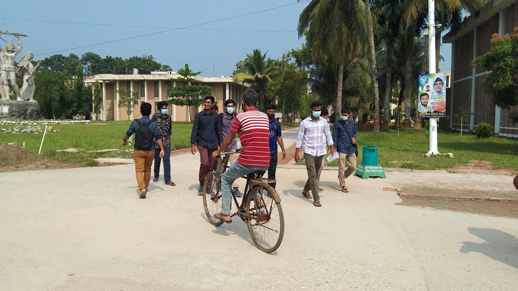 ১৯ মাস পর শিক্ষার্থীদের পদচারণা কুয়েটে