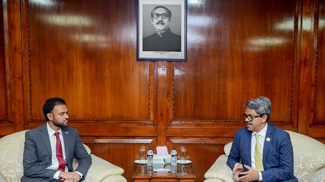 বাংলাদেশে তৃতীয় পক্ষ ধর্মীয় বিভেদ ‍সৃষ্টির চেষ্টা করছে: মার্কিন বিশেষ দূত