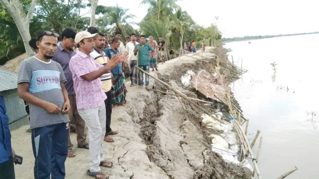 ভাঙনের মুখে ১৩ গ্রামের মানুষ